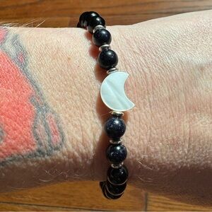 Blue Sandstone & Black Obsidian 🌙 Crystal Gemstone Stretch Bracelet